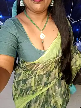 Snapshot of honey-sexy chatting on January 11, 10:40 am honey-sexy online show from January 11, 10:40 am