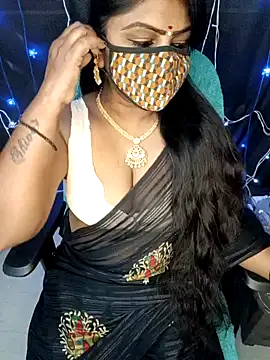 Snapshot of honey-sexy chatting on January 24, 7:41 am honey-sexy online show from January 24, 7:41 am