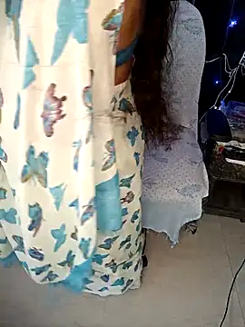 Snapshot of honey-sexy chatting on February 11, 6:40 am honey-sexy online show from February 11, 6:40 am