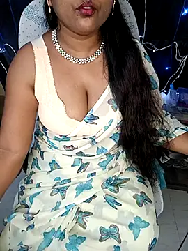 Snapshot of honey-sexy chatting on February 11, 9:42 am honey-sexy online show from February 11, 9:42 am