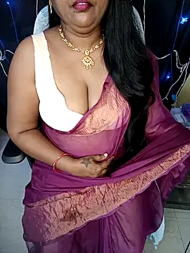 Snapshot of honey-sexy chatting on February 16, 9:59 am honey-sexy online show from February 16, 9:59 am