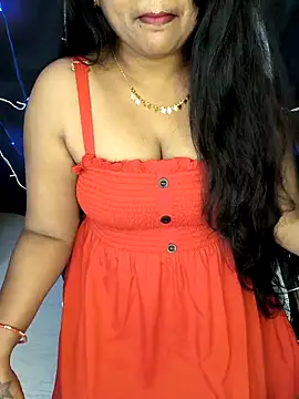 Snapshot of honey-sexy chatting on February 18, 7:43 am honey-sexy online show from February 18, 7:43 am