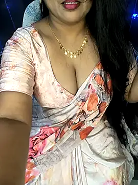 Snapshot of honey-sexy chatting on March 4, 6:58 am honey-sexy online show from March 4, 6:58 am