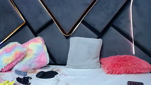 Snapshot of GabrielaDurann chatting on January 30, 10:30 pm GabrielaDurann online show from January 30, 10:30 pm