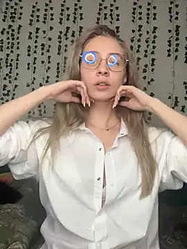 Kitty Katrine online show from February 21, 1:55 pm