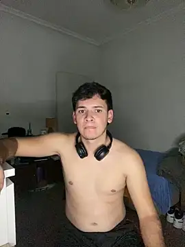 Snapshot of diego7990_ chatting on October 23, 10:30 pm diego7990 online show from October 23, 10:30 pm