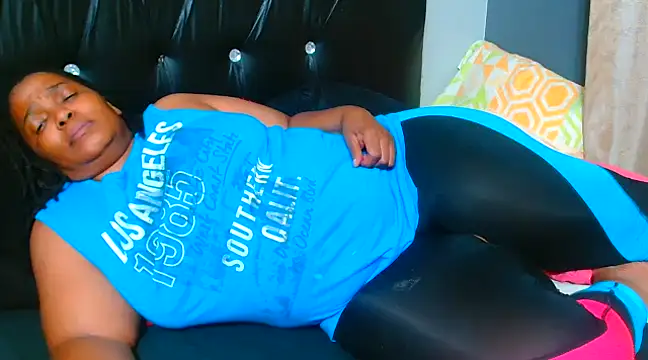 AfricanBigAssxx98 online show from March 1, 5:05 pm