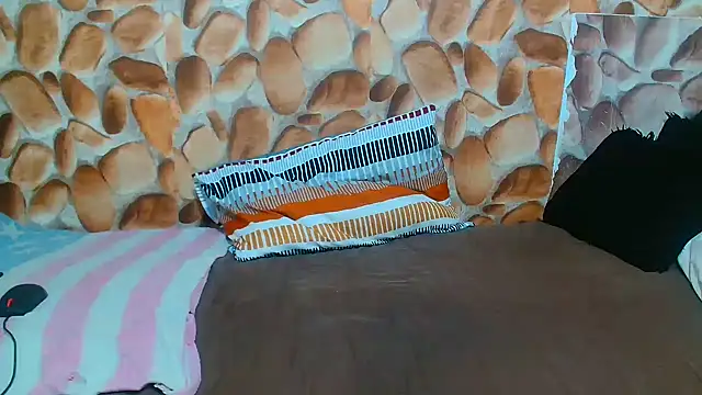 Snapshot of AfricanBigAssxx98 chatting on December 3, 9:24 pm AfricanBigAssxx98 online show from December 3, 9:24 pm