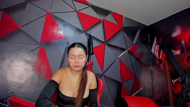 Hana and Zeta online show from October 21, 12:17 pm