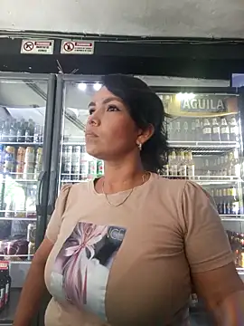 mariana mauricio hot online show from April 28, 9:53 pm