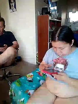 Snapshot of ZuriandAlex chatting on January 16, 2:19 pm ZuriandAlex online show from January 16, 2:19 pm