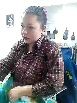 Snapshot of ZuriandAlex chatting on January 18, 8:52 am ZuriandAlex online show from January 18, 8:52 am