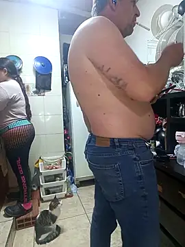 Snapshot of ZuriandAlex chatting on September 27, 3:22 am ZuriandAlex online show from September 27, 3:22 am