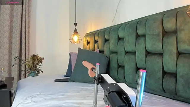 angelswets online show from October 4, 2:26 pm