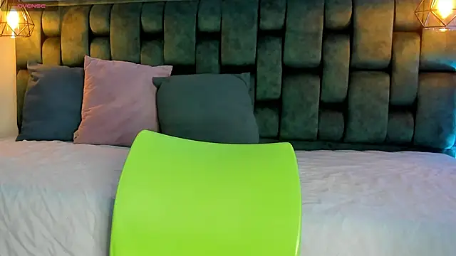 angelswets online show from October 22, 2:39 pm