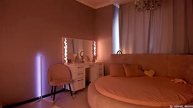 sincere shyness online show from March 5, 12:23 pm