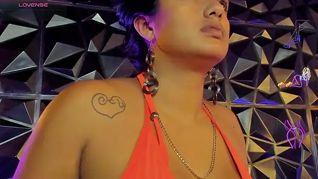 karla 999 online show from December 15, 5:56 am