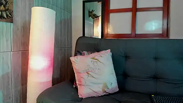 karla 999 online show from March 7, 4:24 am