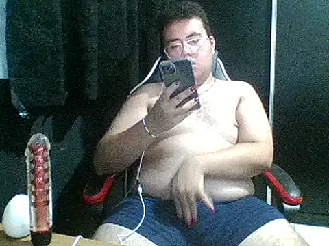 Snapshot of BabyFade chatting on March 11, 2:10 am BabyFade online show from March 11, 2:10 am