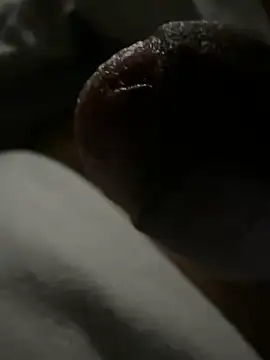 Snapshot of Pussylover_32 chatting on December 26, 9:01 am Pussylover 32 online show from December 26, 9:01 am