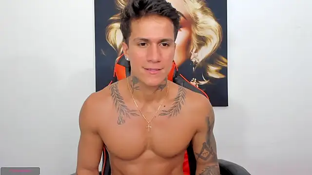 Snapshot of pettergrey1 chatting on December 6, 11:25 pm pettergrey1 online show from December 6, 11:25 pm