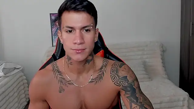 pettergrey1 online show from December 16, 2:22 pm