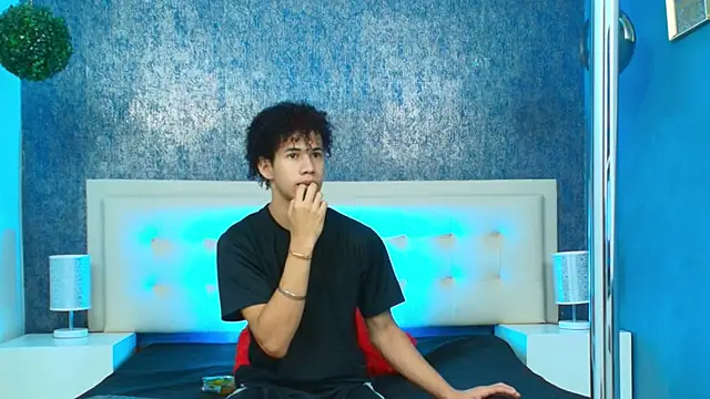 Erick Zhimerman online show from November 5, 4:01 am