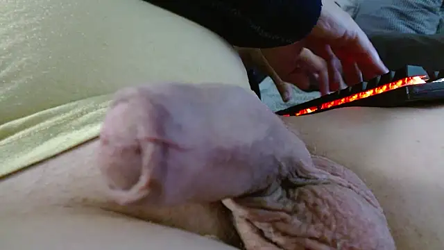 Heracles00 online show from November 15, 10:26 pm