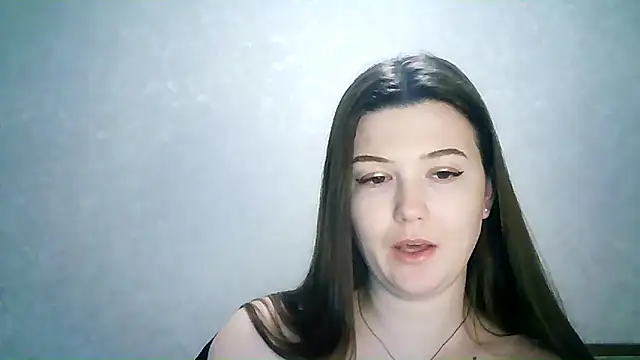 Snapshot of SeductiveTati chatting on January 18, 12:57 am SeductiveTati online show from January 18, 12:57 am