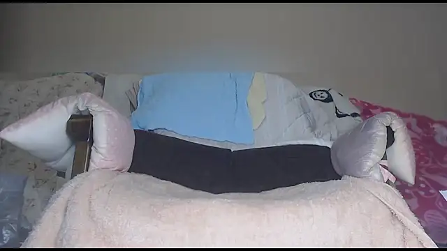 cross-dresser-nana online show from December 4, 10:19 pm