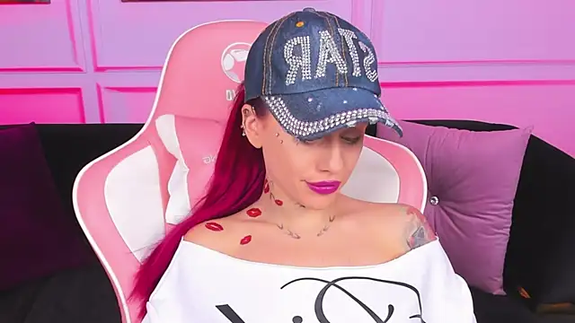 Snapshot of AmyRider chatting on October 12, 7:46 pm AmyRider online show from October 12, 7:46 pm