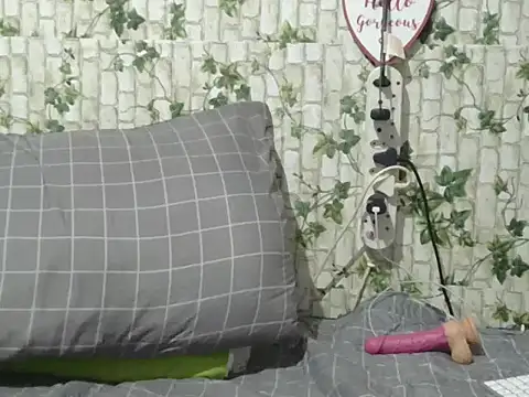 indiantina01 online show from February 17, 8:26 pm