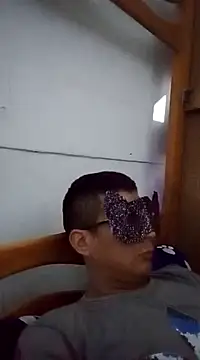 PequeArely online show from December 4, 1:25 am