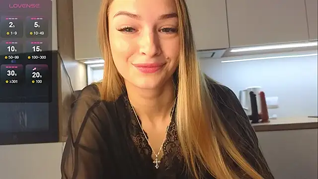 Snapshot of Soft_Eva chatting on December 27, 1:28 pm Soft Eva online show from December 27, 1:28 pm