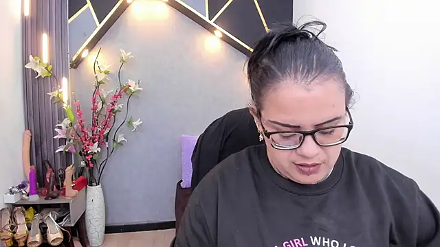 brigittemiller online show from April 30, 1:56 am