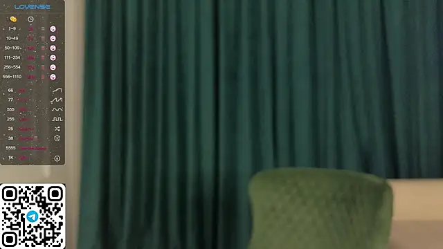 Snapshot of ElswythDecoursey chatting on December 29, 9:09 pm ElswythDecoursey online show from December 29, 9:09 pm