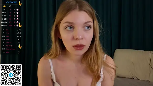 Snapshot of ElswythDecoursey chatting on January 13, 5:02 pm ElswythDecoursey online show from January 13, 5:02 pm