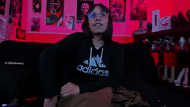 lilith-deveraux online show from October 14, 12:11 am