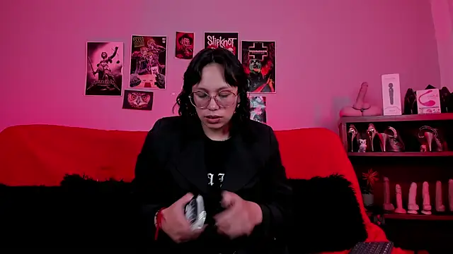 lilith-deveraux online show from October 20, 2:17 pm