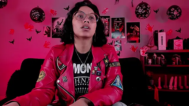 lilith-deveraux online show from November 11, 9:59 pm