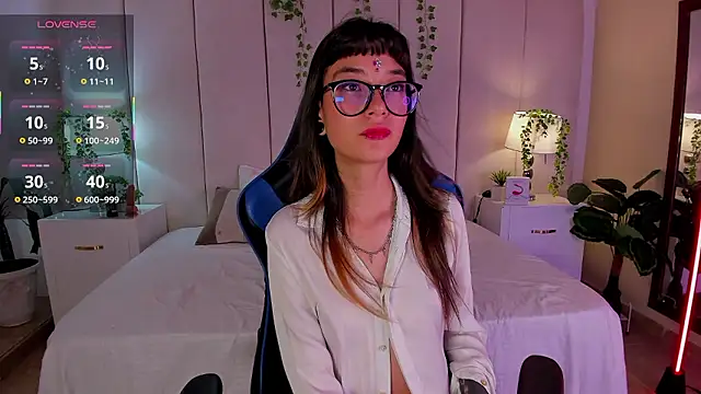 dayanne07 online show from January 8, 8:38 am