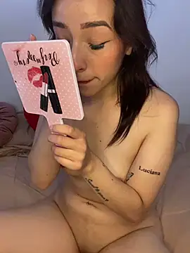 Snapshot of LianaRivera chatting on January 2, 12:57 pm LianaRivera online show from January 2, 12:57 pm