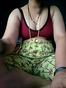 Snapshot of gunjan22 chatting on December 15, 9:03 am gunjan22 online show from December 15, 9:03 am