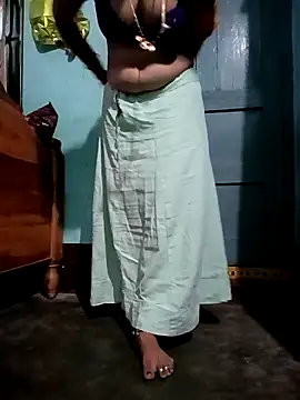 Snapshot of gunjan22 chatting on February 23, 2:57 pm gunjan22 online show from February 23, 2:57 pm