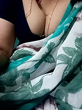 Snapshot of gunjan22 chatting on January 8, 8:16 am gunjan22 online show from January 8, 8:16 am