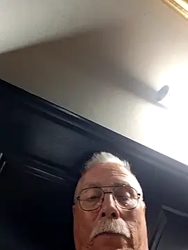 Snapshot of NawtyB1965 chatting on May 18, 4:46 pm NawtyB1965 online show from May 18, 4:46 pm