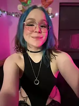 Snapshot of MaddisonHaas chatting on December 26, 3:38 am MaddisonHaas online show from December 26, 3:38 am