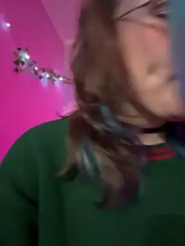 Snapshot of MaddisonHaas chatting on December 26, 10:20 pm MaddisonHaas online show from December 26, 10:20 pm