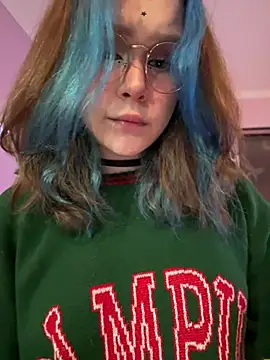 Snapshot of MaddisonHaas chatting on January 16, 12:45 am MaddisonHaas online show from January 16, 12:45 am