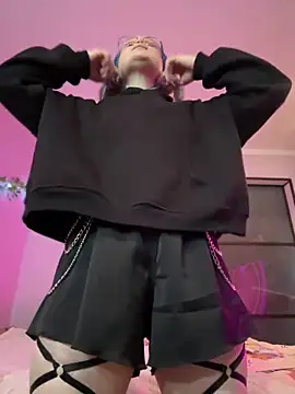 Snapshot of MaddisonHaas chatting on January 18, 2:47 am MaddisonHaas online show from January 18, 2:47 am
